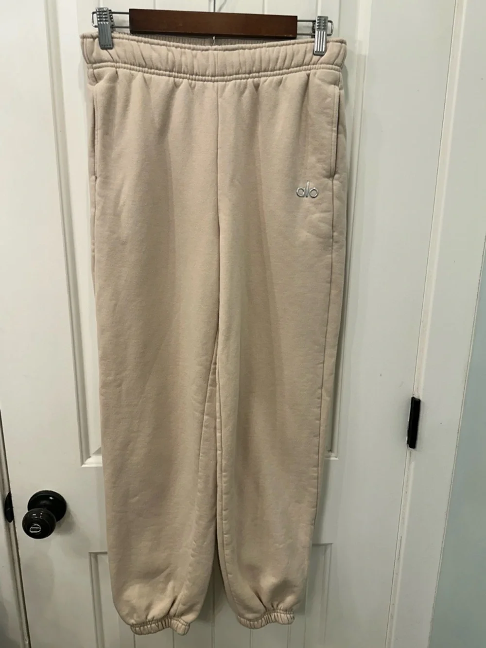 Alo Yoga Accolade Sweatpant Tan Oatmeal Beige Fleece Joggers Size S